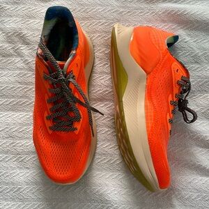 Saucony Endorphin Shift 2 Running Sneakers